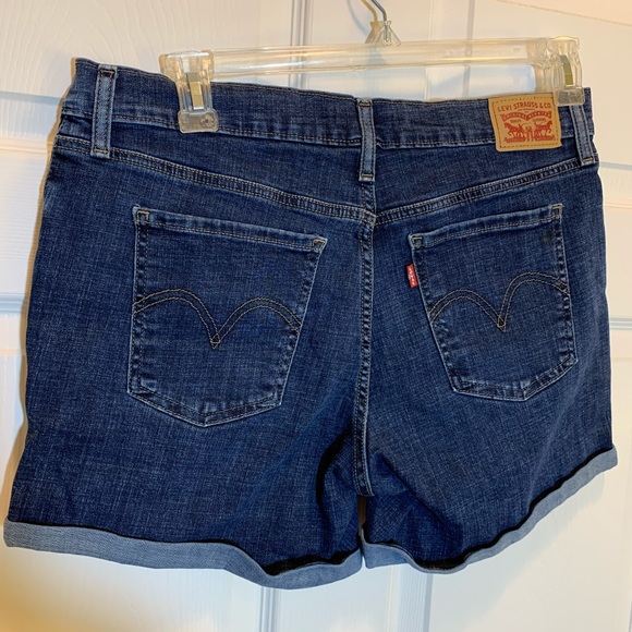 Levi’s Cuffable Denim Shorts Size 32 - Picture 3 of 5
